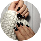 vernis noir et blanc